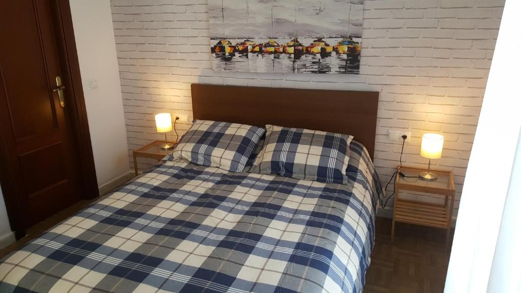 Posteľ alebo postele v izbe v ubytovaní APT GUADALHORCE by Malaga Picasso Rentals Selection