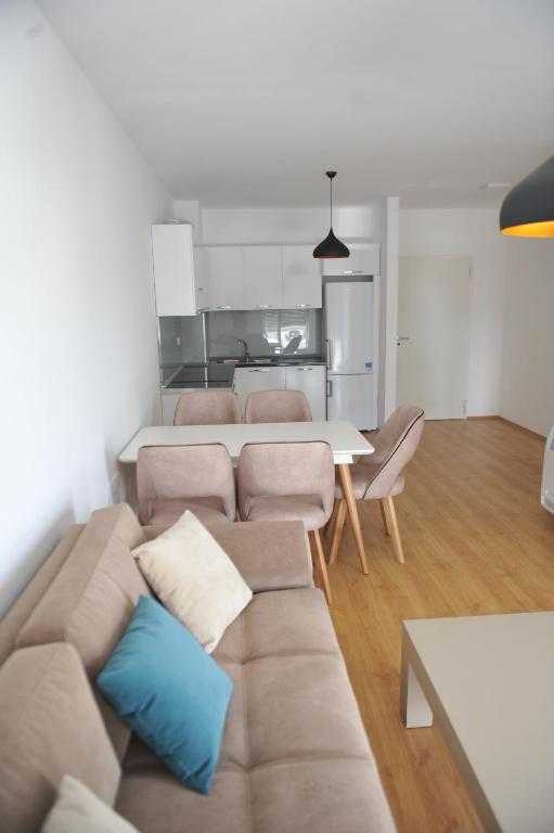Cassiopeia Apartament - Image 11