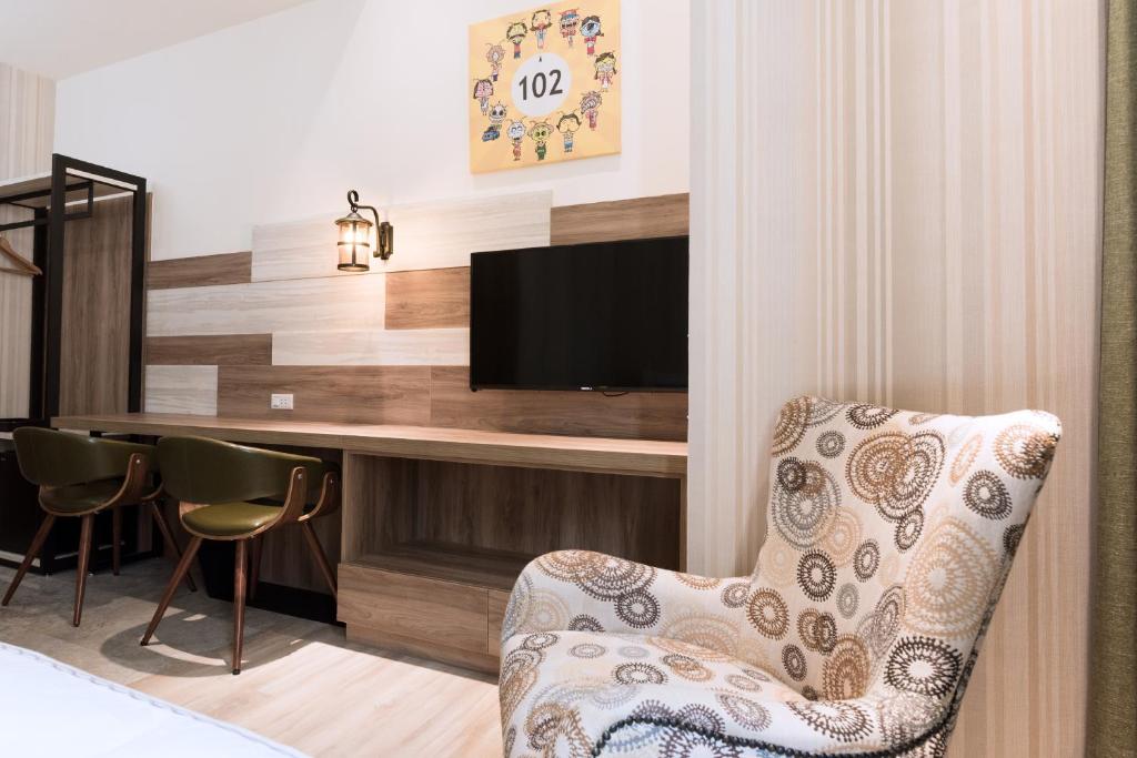 Tianli Hotel - Deluxe Double Room With Bath