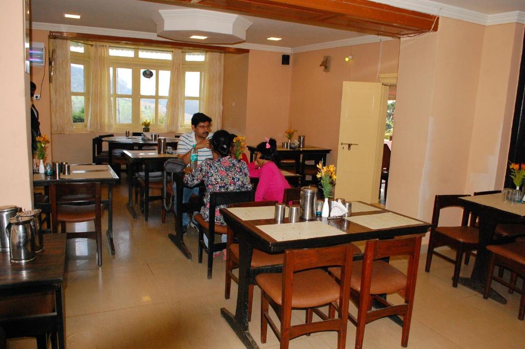 Hosté ubytování KSTDC Hotel Mayura Sudarshan ,Ooty
