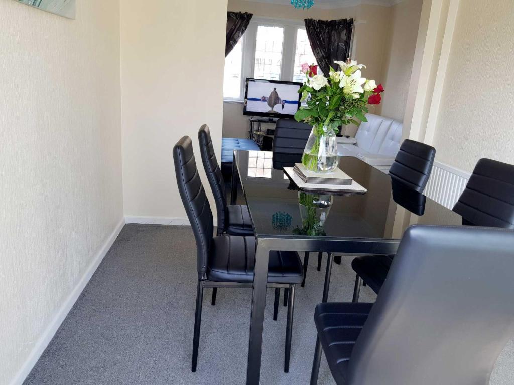 Fotografie z fotogalerie ubytování Blackpoolholidaylets Salmesbury Avenue Families And Contractors only v destinaci Blackpool
