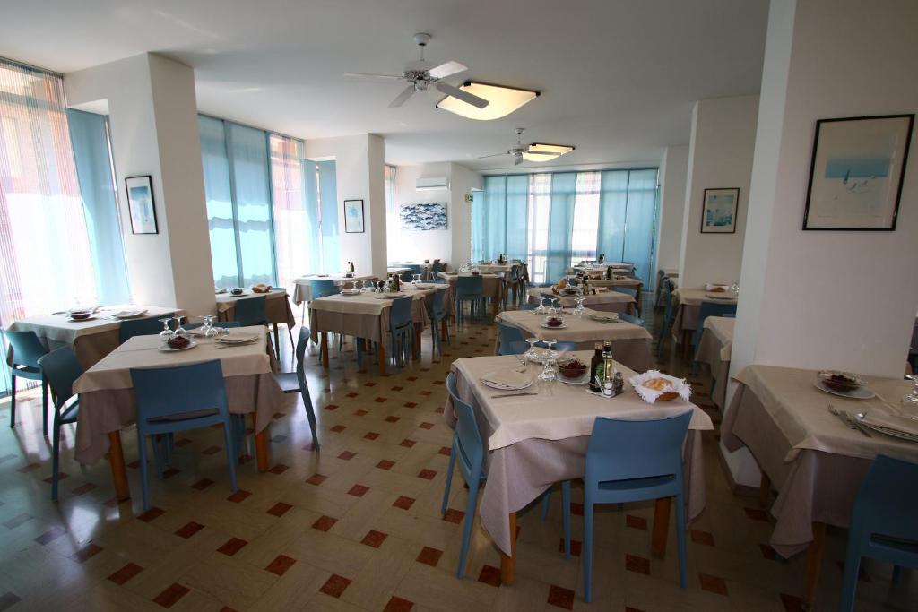 Restaurace v ubytování Hotel Tre Assi