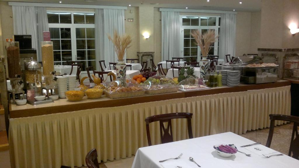 Nápoje v ubytovaní Hotel de Los Faroles