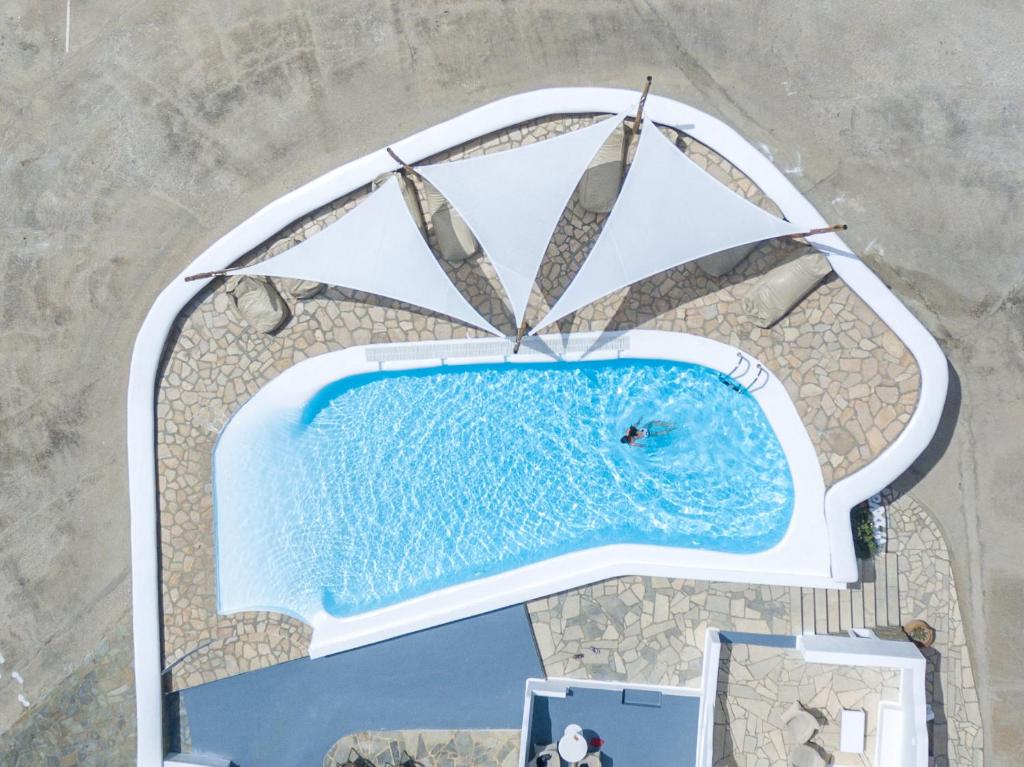 
Vue sur la piscine de l'établissement Anamar Mykonos Natural Retreat ou sur une piscine à proximité
