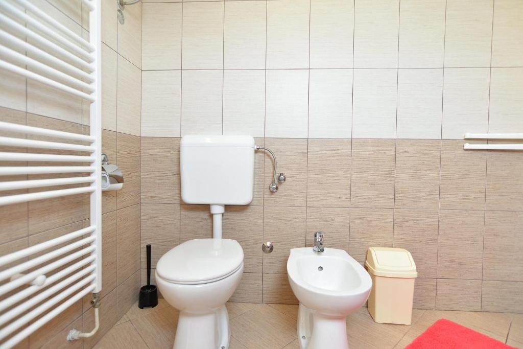 Kúpeľňa v ubytovaní Apartments Veljko 100