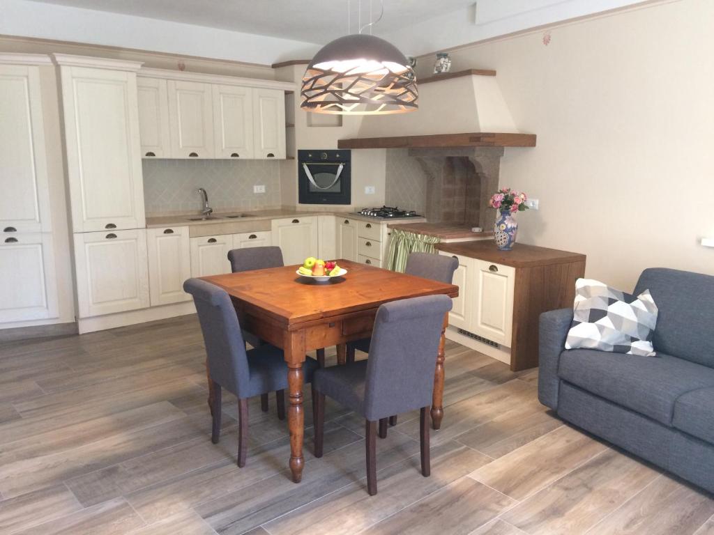 A kitchen or kitchenette at Taverna del Puccini