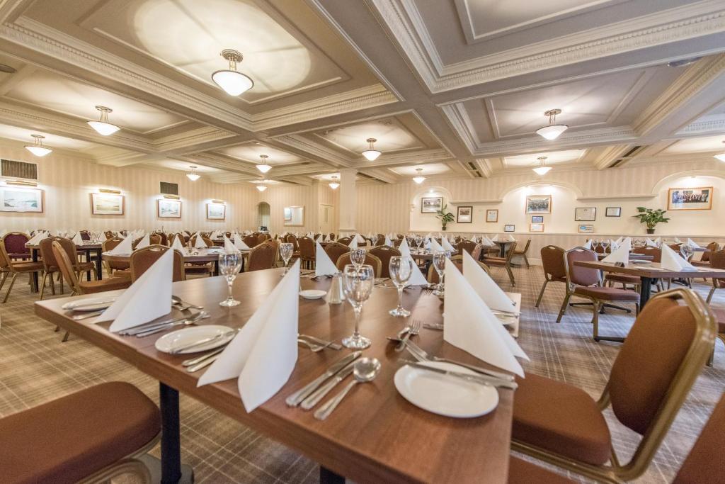 Restaurace v ubytování Alexandra Hotel