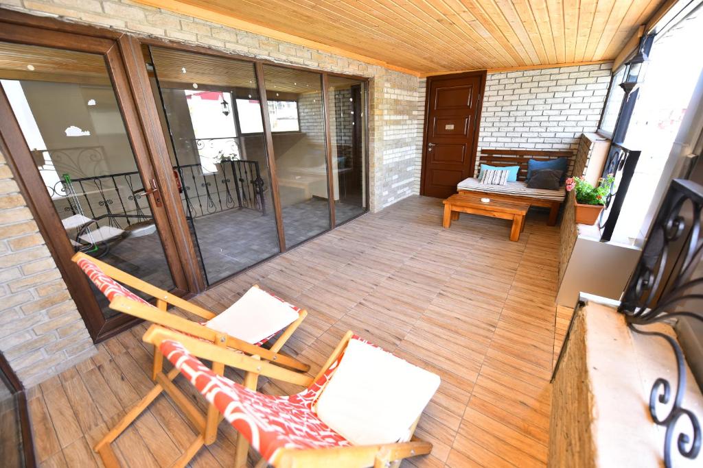 TV a/nebo společenská místnost v ubytování Hotel Phaliashvili