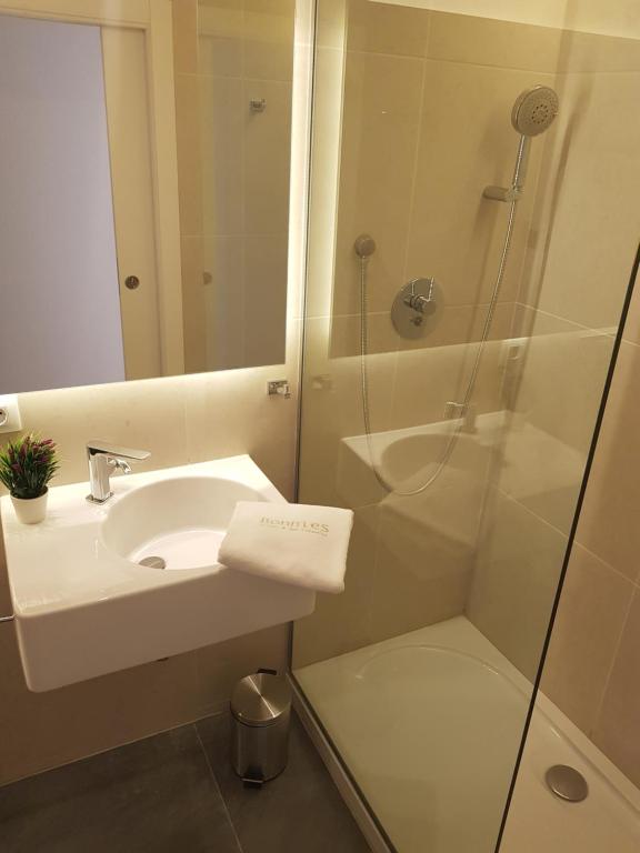BONNIES Suites & Spa Valencia, Valencia – Precios ...