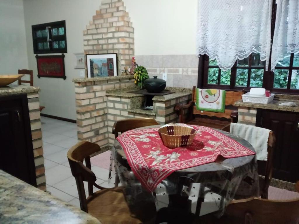  Linda Casa