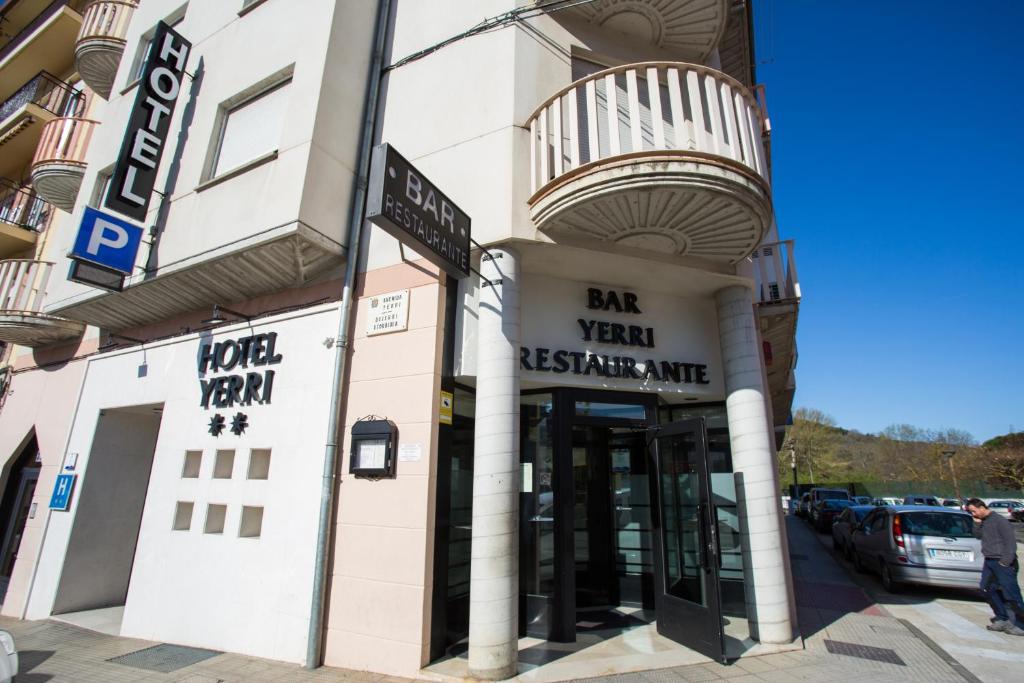 Hotel Yerri reservar