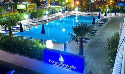 Bazén v ubytování Hotel Caravelle nebo v jeho okolí