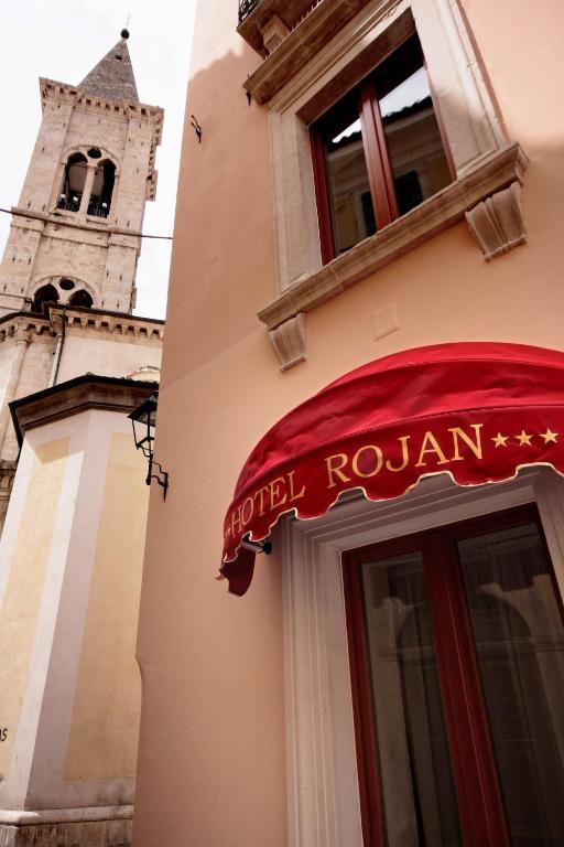 Fotografie z fotogalerie ubytování Hotel Rojan v destinaci Sulmona
