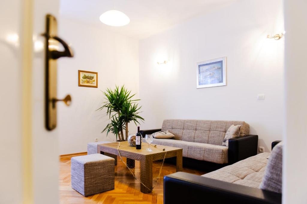 Posedenie v ubytovaní Dundo Baldo Apartment