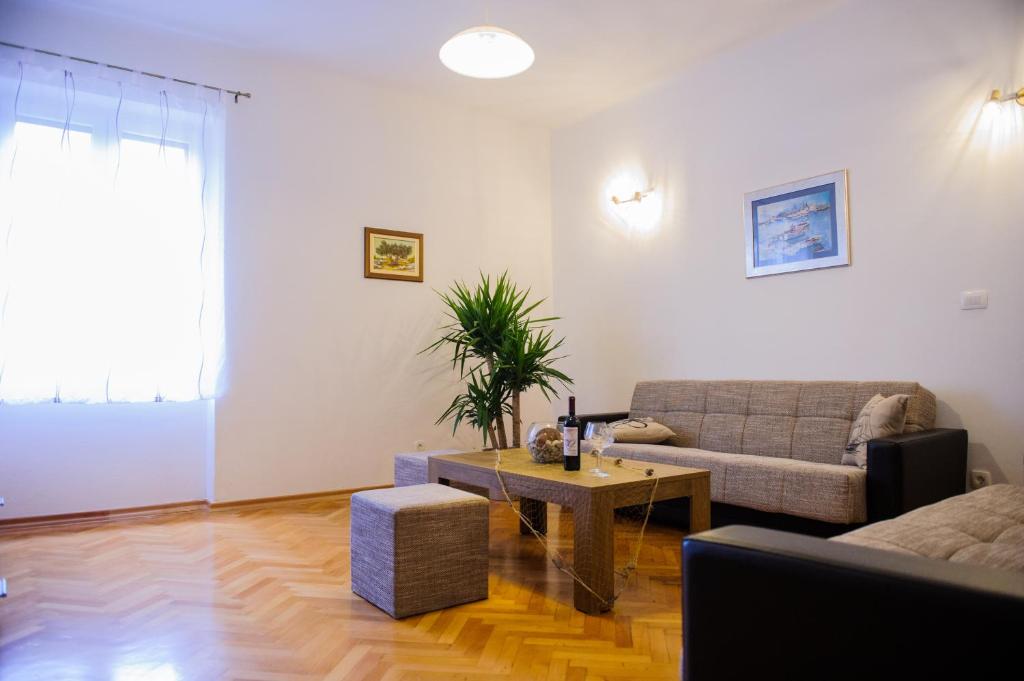 Posedenie v ubytovaní Dundo Baldo Apartment