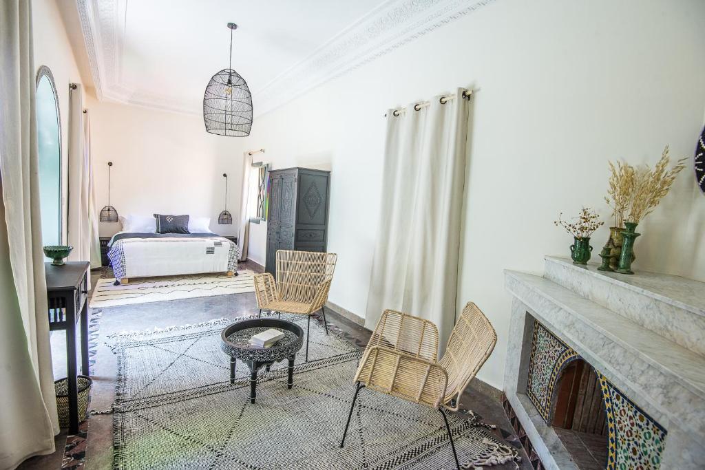 Posezení v ubytování Riad Ksar Fawz & Spa