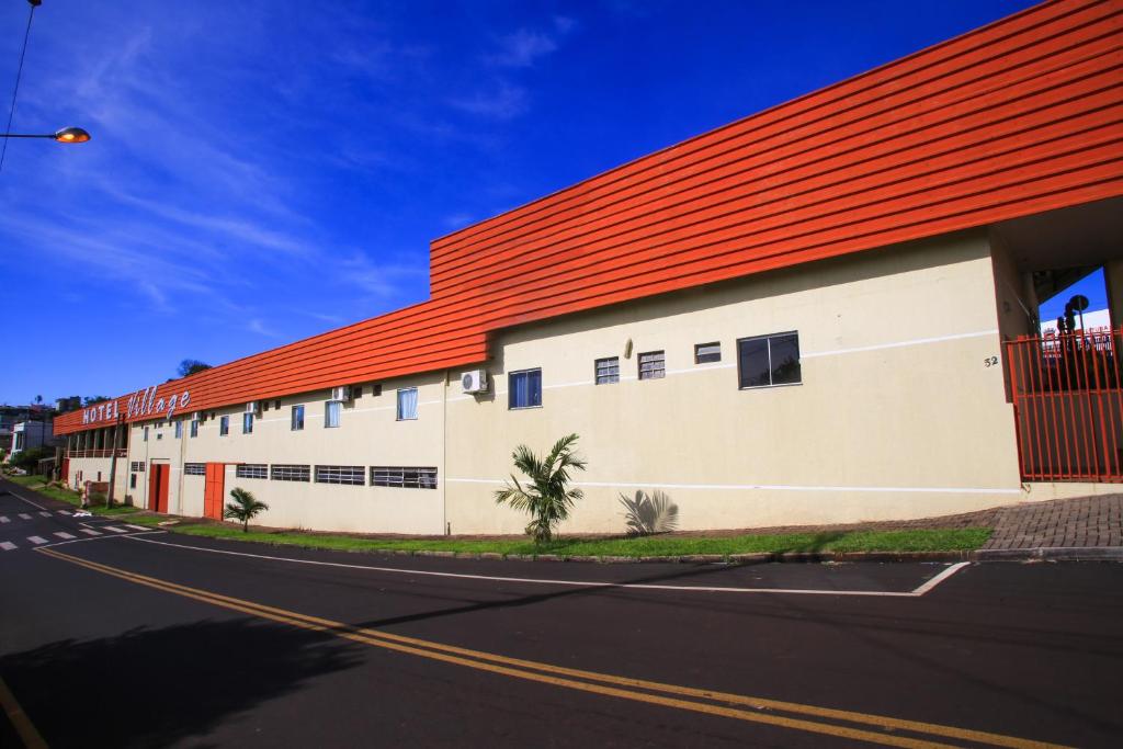  Hotel Village