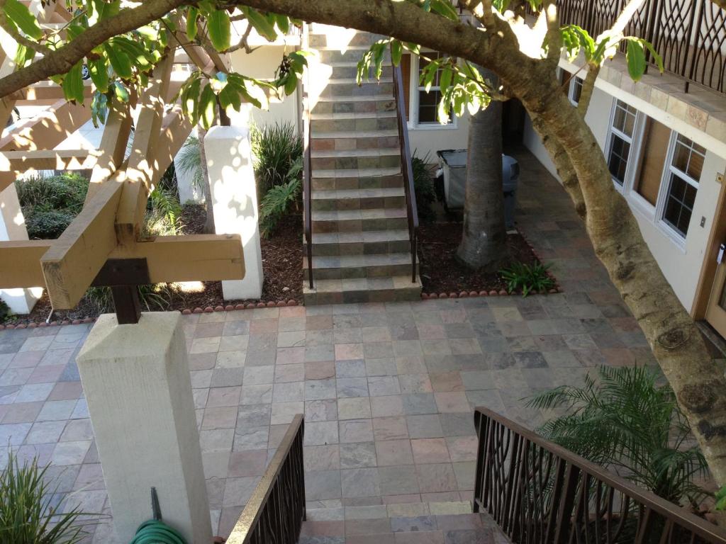 Diamond Head Inn photo