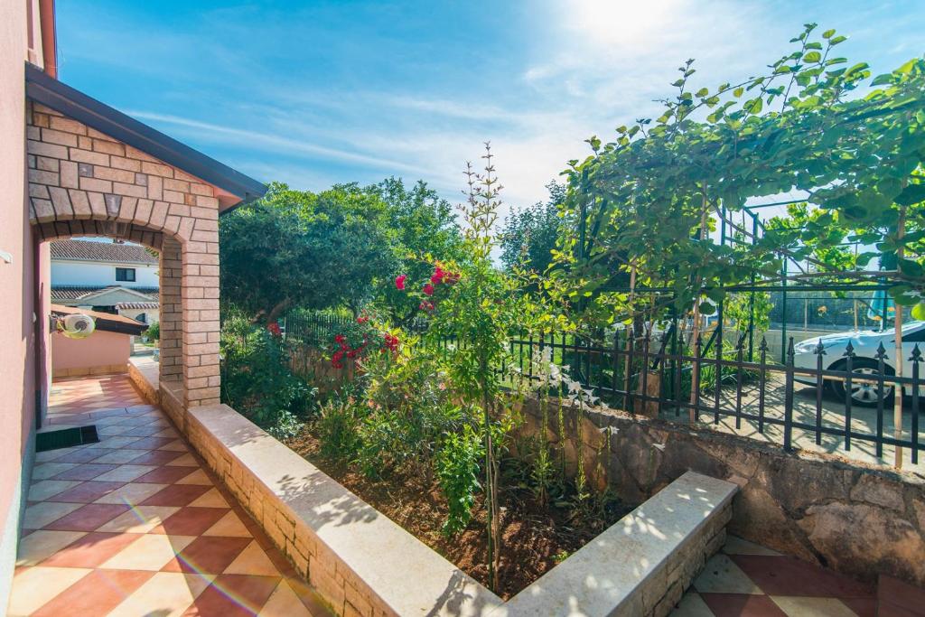 Zahrada ubytování Apartment Salha