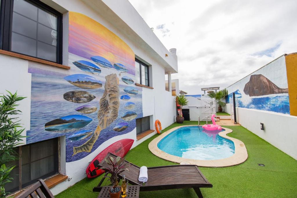 The swimming pool at or close to Surf Riders Fuerteventura