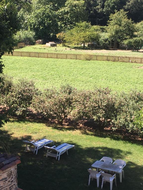 Vonkajšia záhrada v ubytovaní Masia Can Ninot