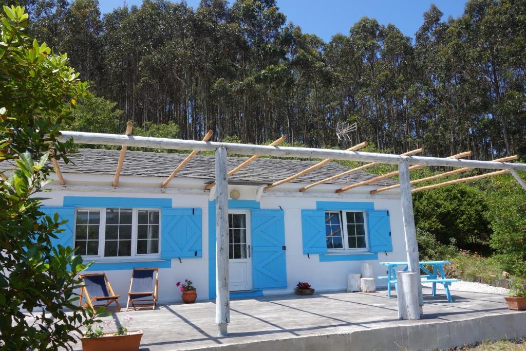 Fotografie z fotogalerie ubytování Esteiro Surf Lodge v destinaci Santa Marta de Ortigueira