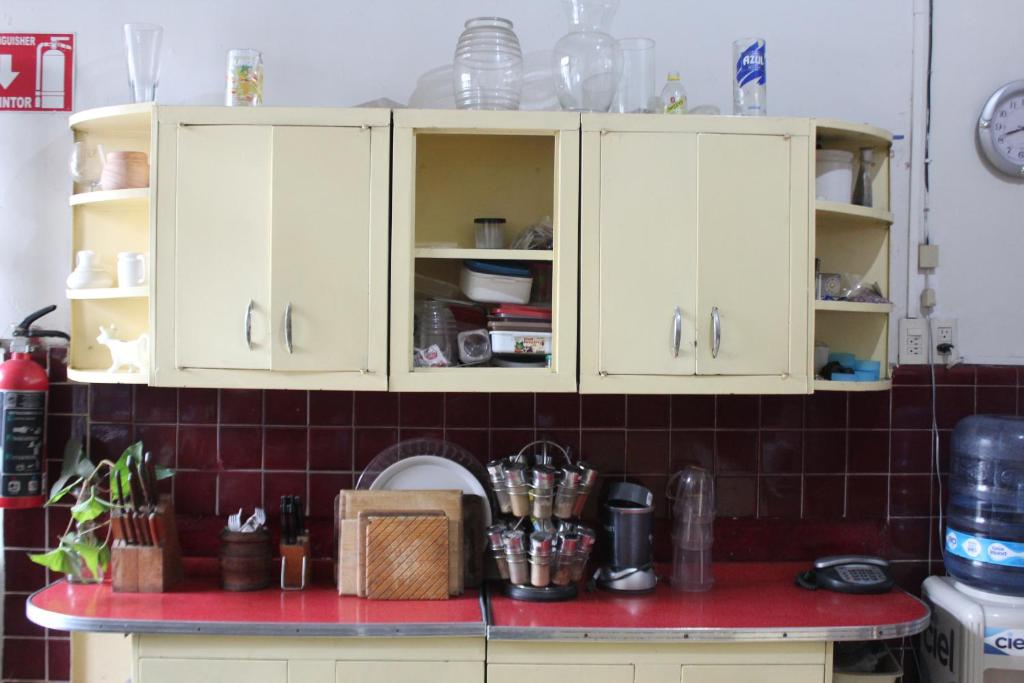 Kuchyň nebo kuchyňský kout v ubytování Hostal don Felipe