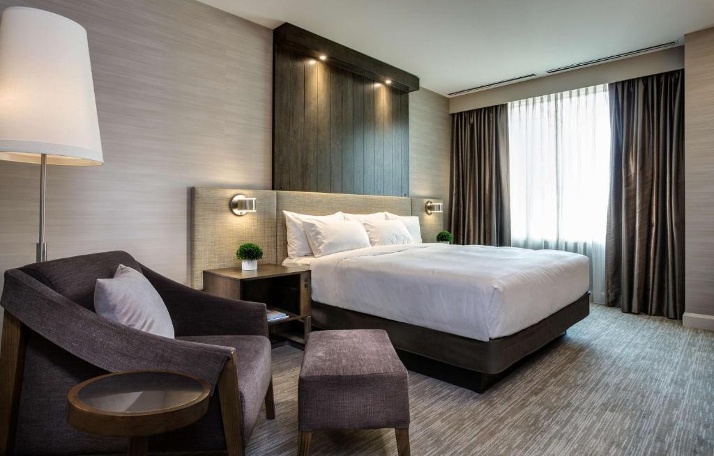 Hyatt Centric Chicago Magnificent Mile - King Room