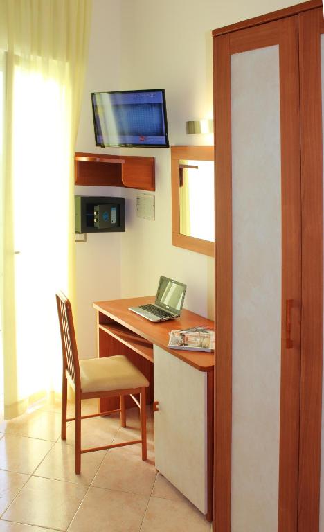 TV a/nebo společenská místnost v ubytování Hotel Ivana
