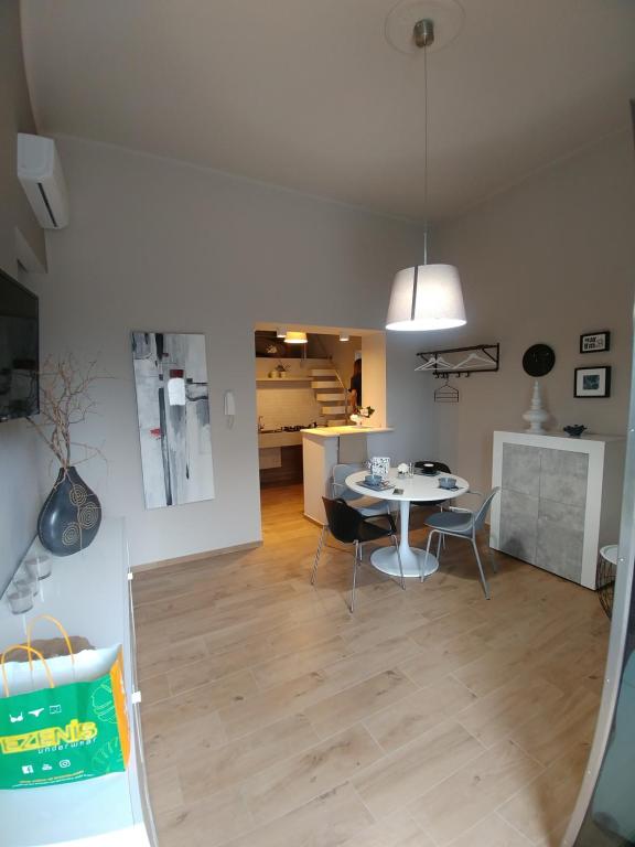 Kuchyň nebo kuchyňský kout v ubytování Diadumeno Superior Apartment