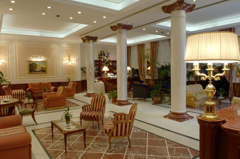 Posezení v ubytování Andreola Central Hotel