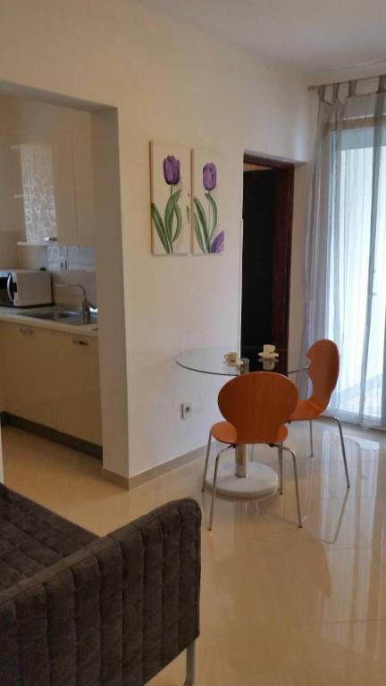 Kuchnia lub aneks kuchenny w obiekcie Apartments Spada