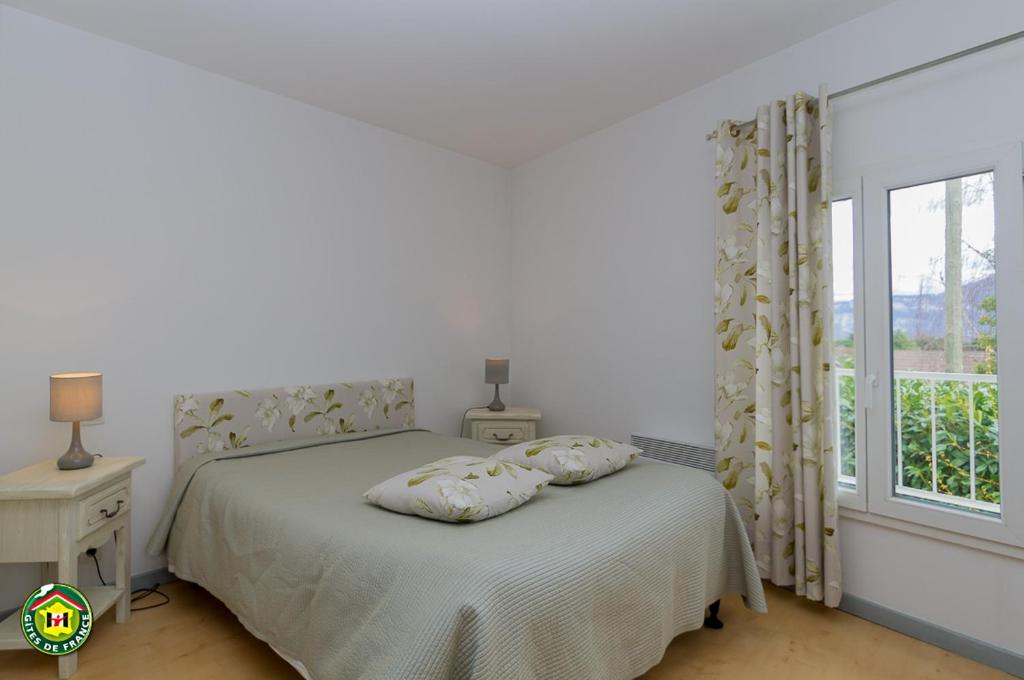 La Pastorale - Double Room With Private External Bathroom
