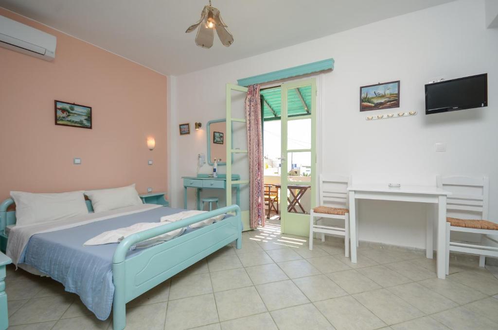 Sunday Studios Agia Anna Naxos