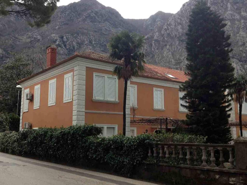 Nespecifikovaný výhled na hory nebo výhled na hory při pohledu z apartmánu