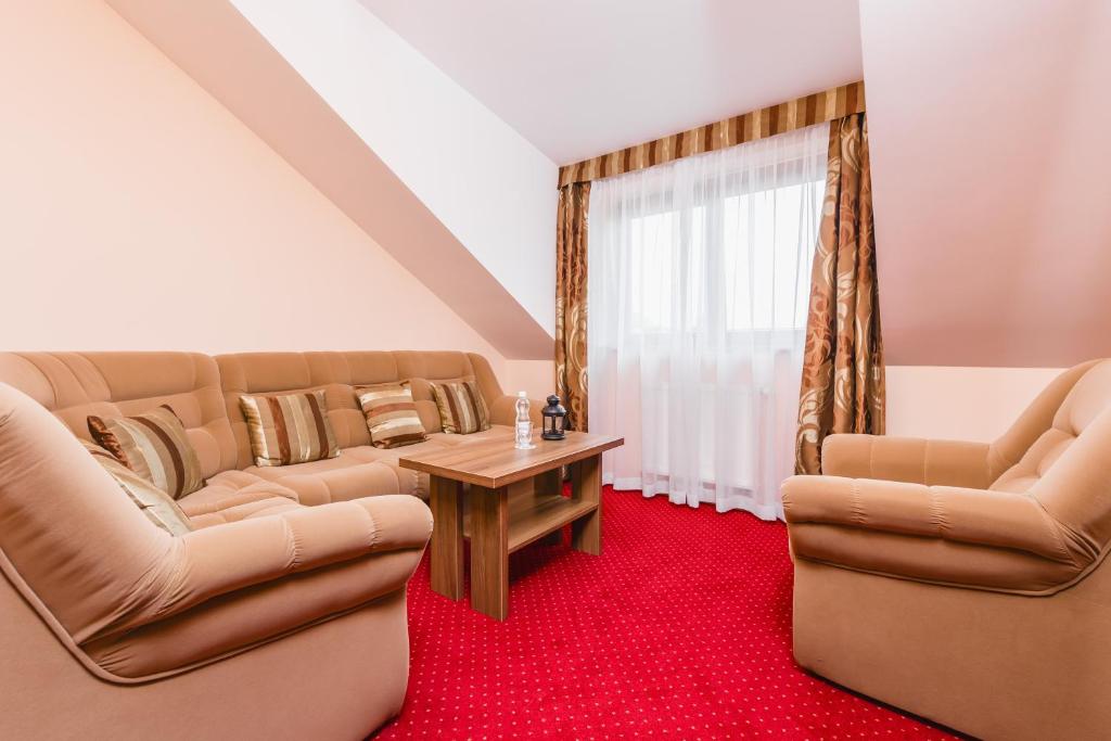 Posedenie v ubytovaní Domus Mater Hotel