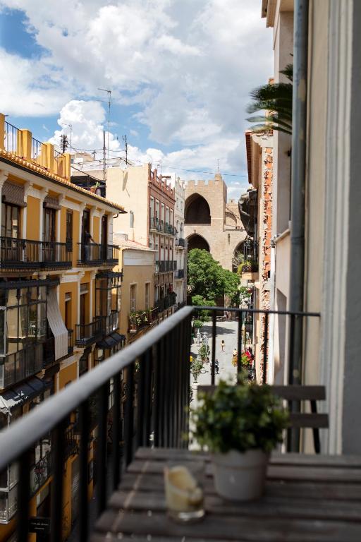 FLORIT FLATS - Serranos Apartment, Valencia – Precios ...