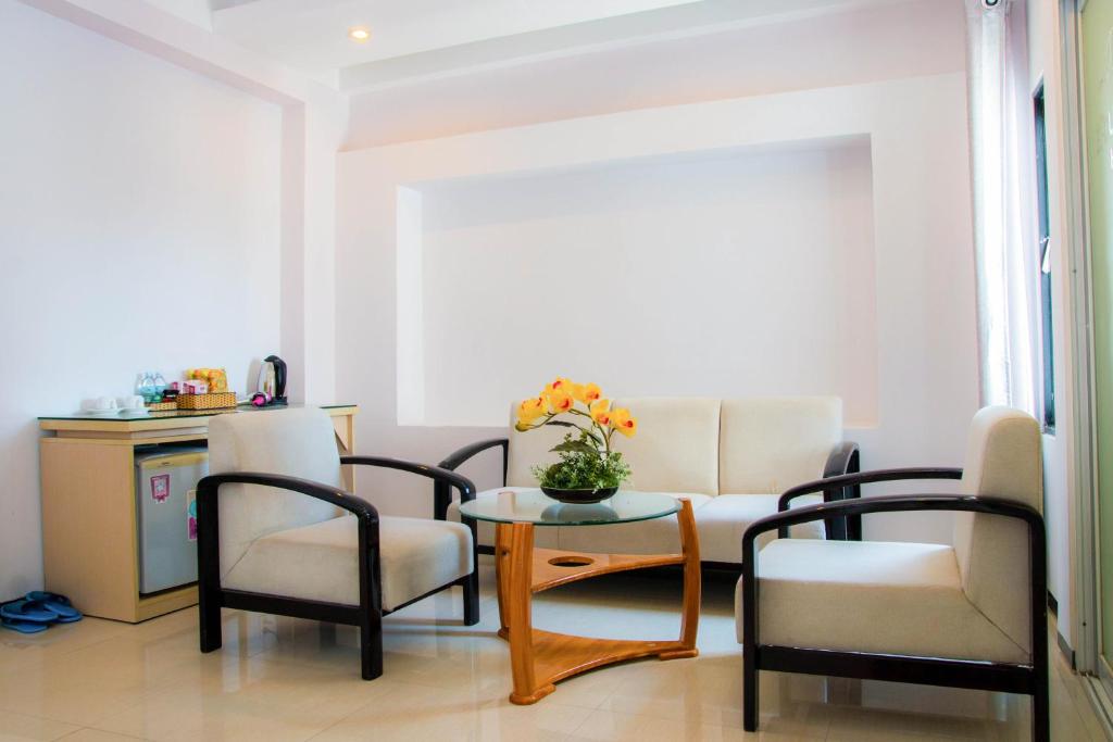 Posezení v ubytování Le Duong Hotel