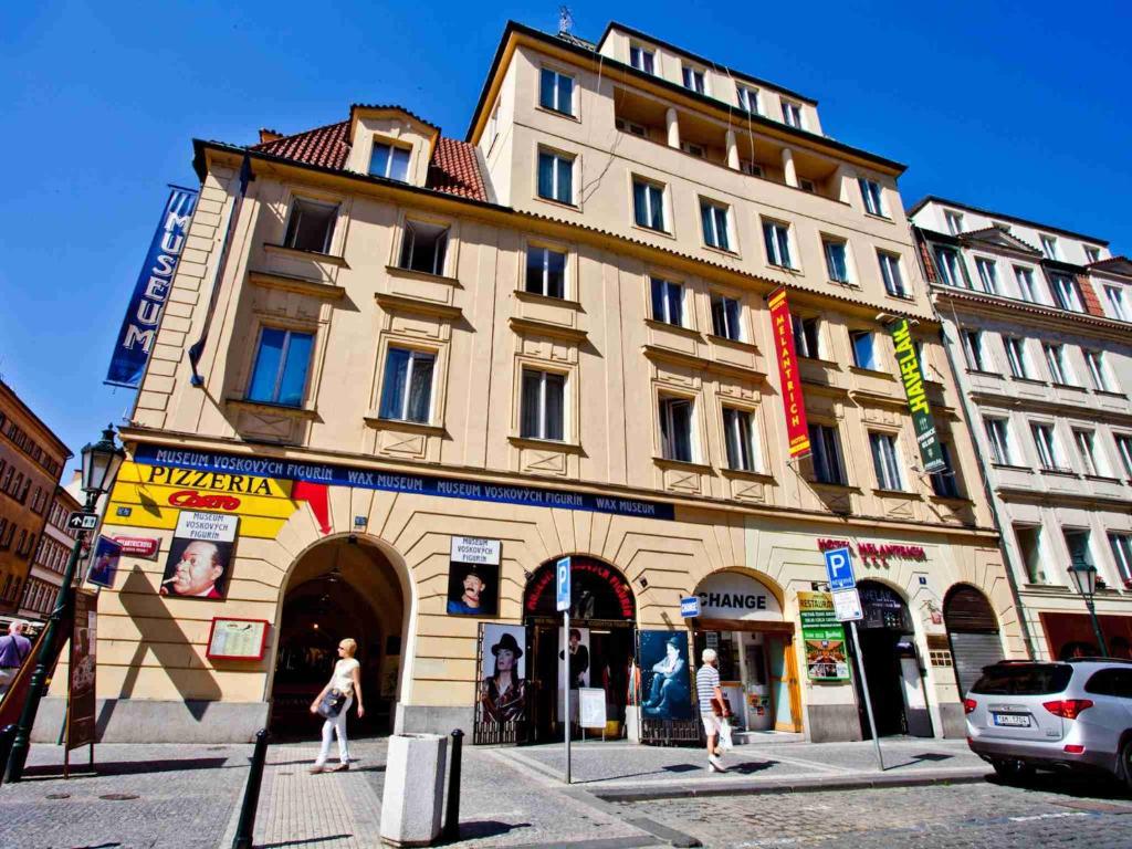 Budynek, w którym mieści się hotel