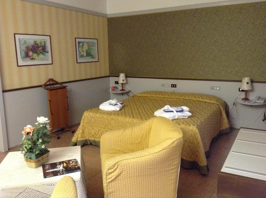 Hotel Maxim - Resim 44