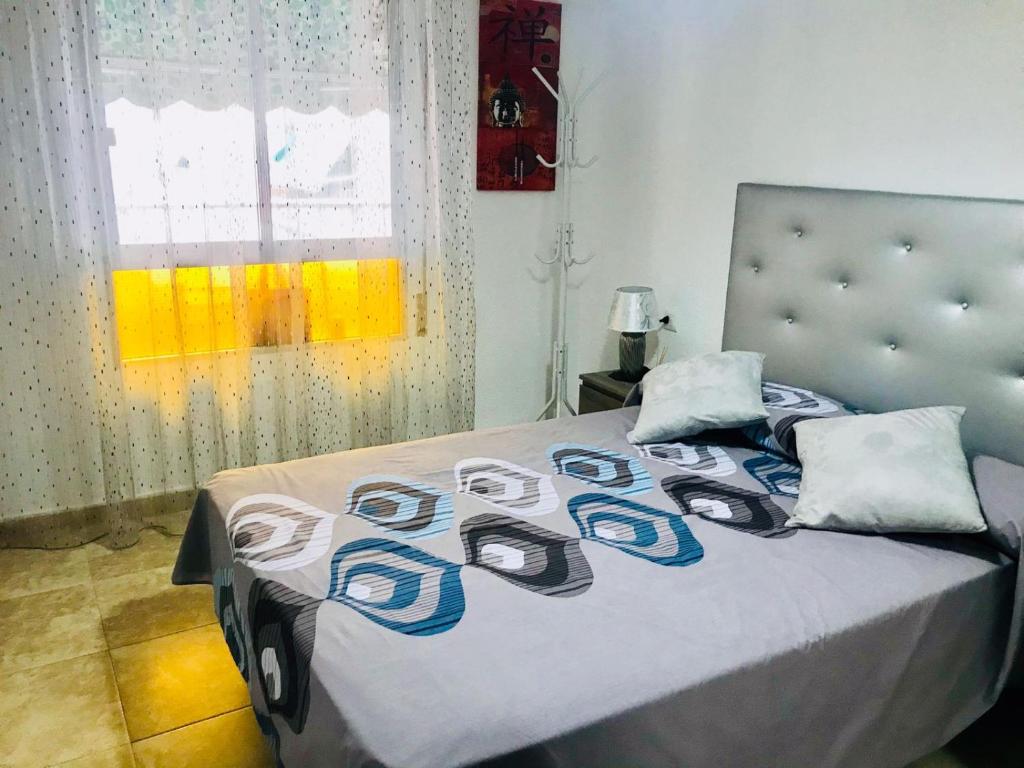 Postel nebo postele na pokoji v ubytování Habitaciones privadas Alicante centro