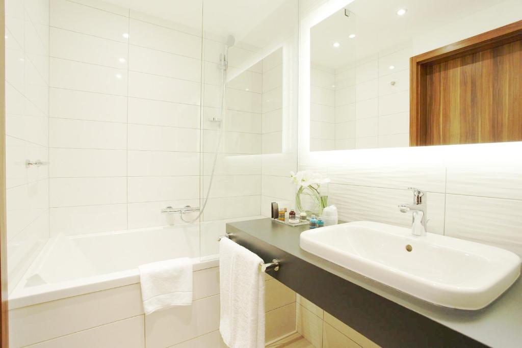 Kúpeľňa v ubytovaní Warsaw Plaza Hotel