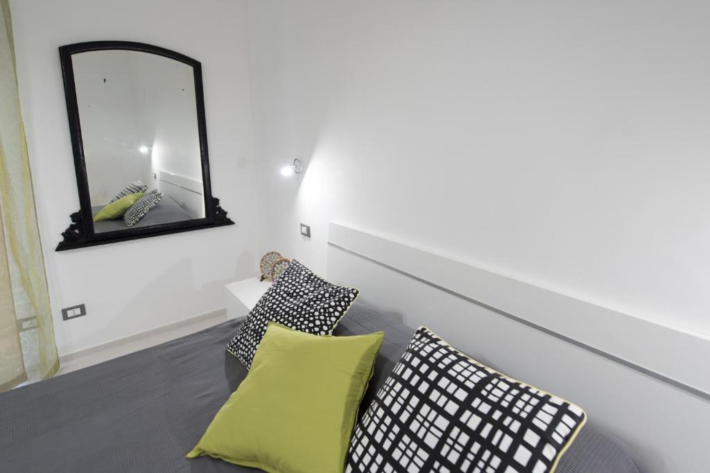 Laurus apartments - 