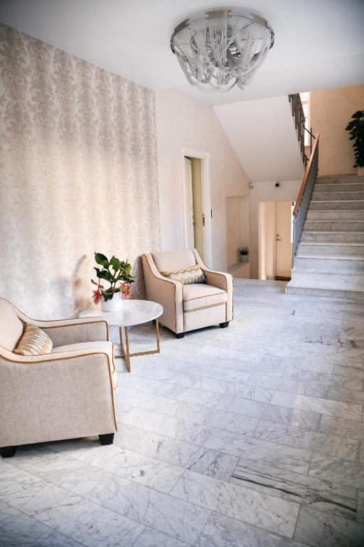 Posezení v ubytování Dönhoff Residence