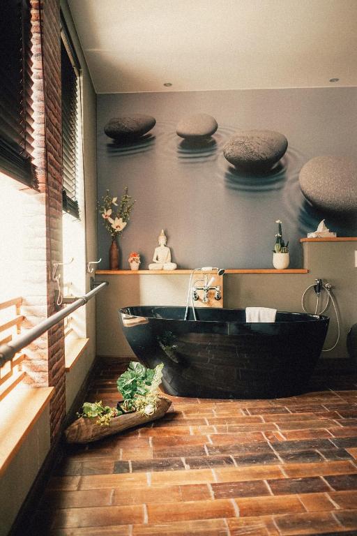 36 Phô Cô Hotel & Suites - Suite Familiar De Lujo