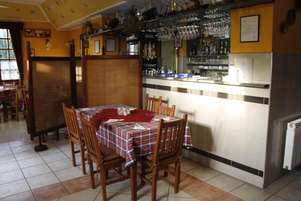 Lounge alebo bar v ubytovaní Kisherceg Szálláshely