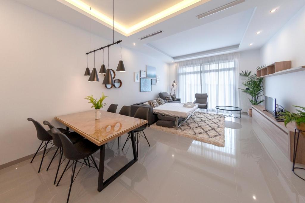 Apartamentos La Laguna I Luxury Apartments, Guardamar del ...