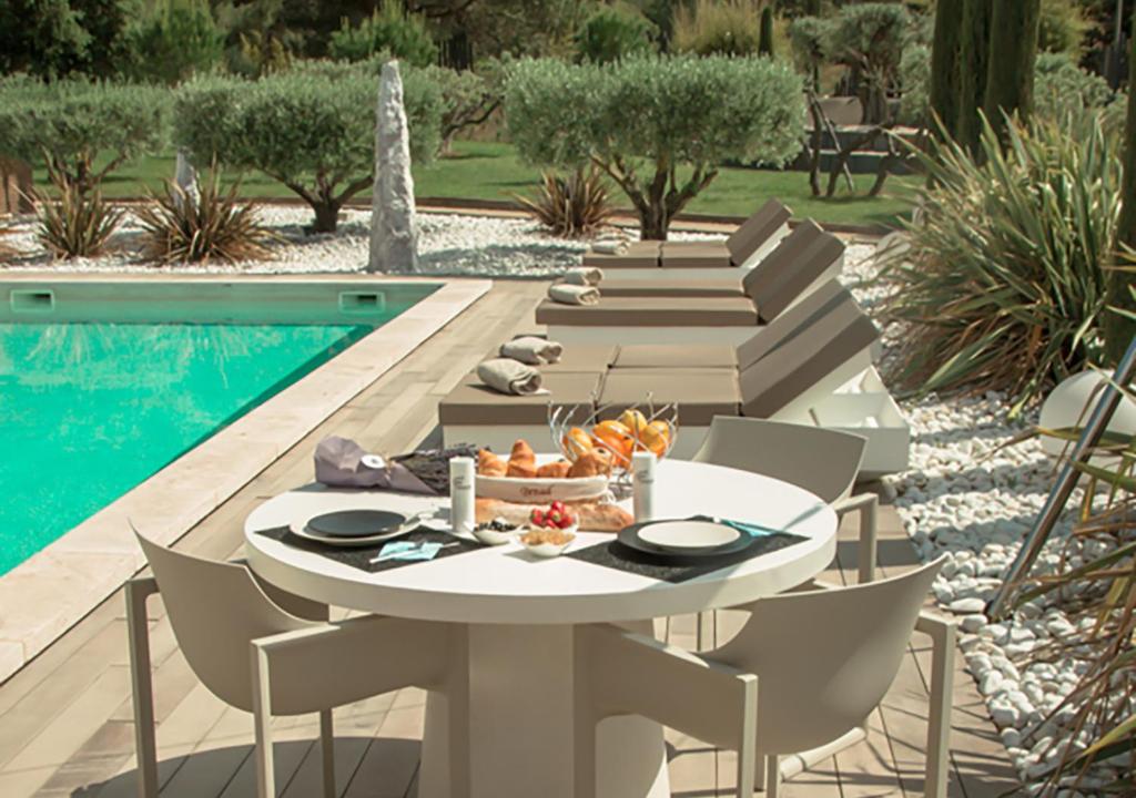 Photo from Mas des Cigales in Eygalières, Provence-Alpes-Côte d'Azur, France