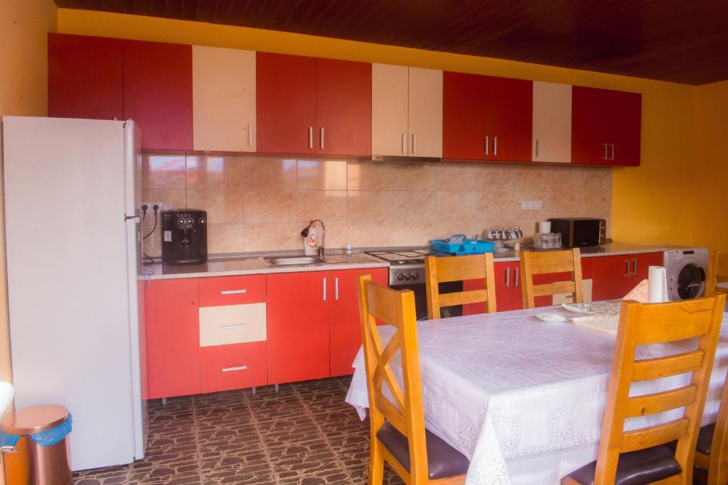 Kuchyň nebo kuchyňský kout v ubytování Casa Pop