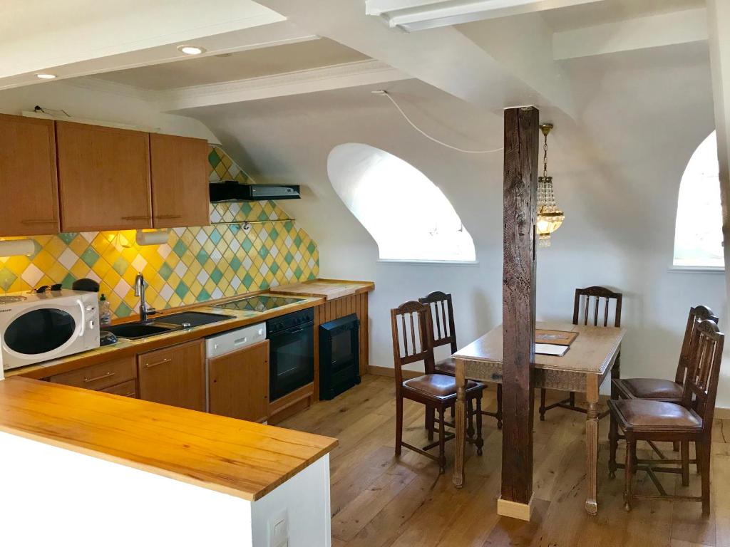 Hôtel Le Manoir - Two-Bedroom Apartment